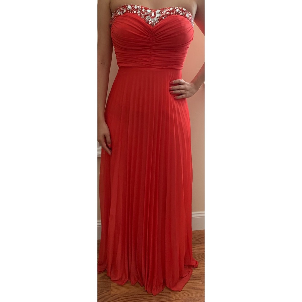 Long B. Darbin Coral Size 1/2 Gown